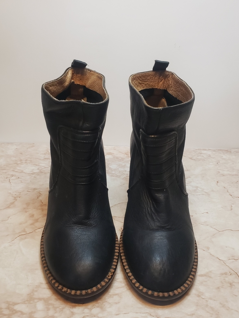 Free People Women’s Black Leather Ankle Booties with Block Heel Size 40 - Picture 2 of 8
